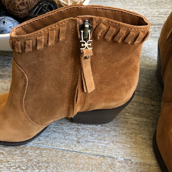 Sam Edelman Willice Fringe Suede Bootie - Picture 7 of 8